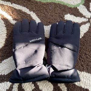 Youth Spyder ski gloves, size M
